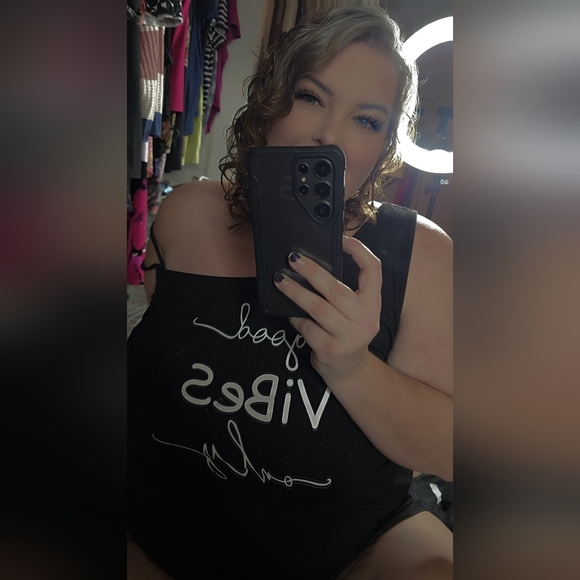 Meet your Posher, Leyna - Picture 10 of 14